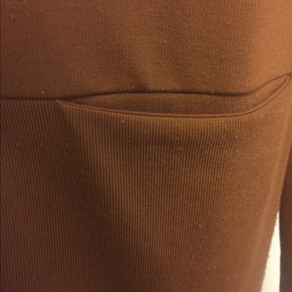 Roolee Berlin Pocket Peplum Top in Rust - Picture 5 of 6